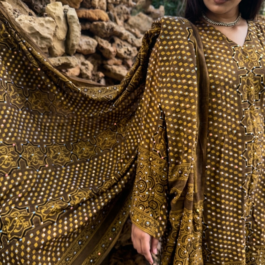 Thar | Sitara