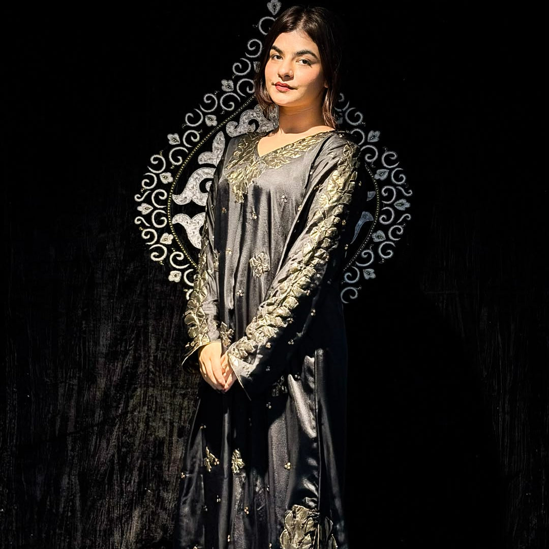 Noir | Appliqué Kaftan Dress Her Studio
